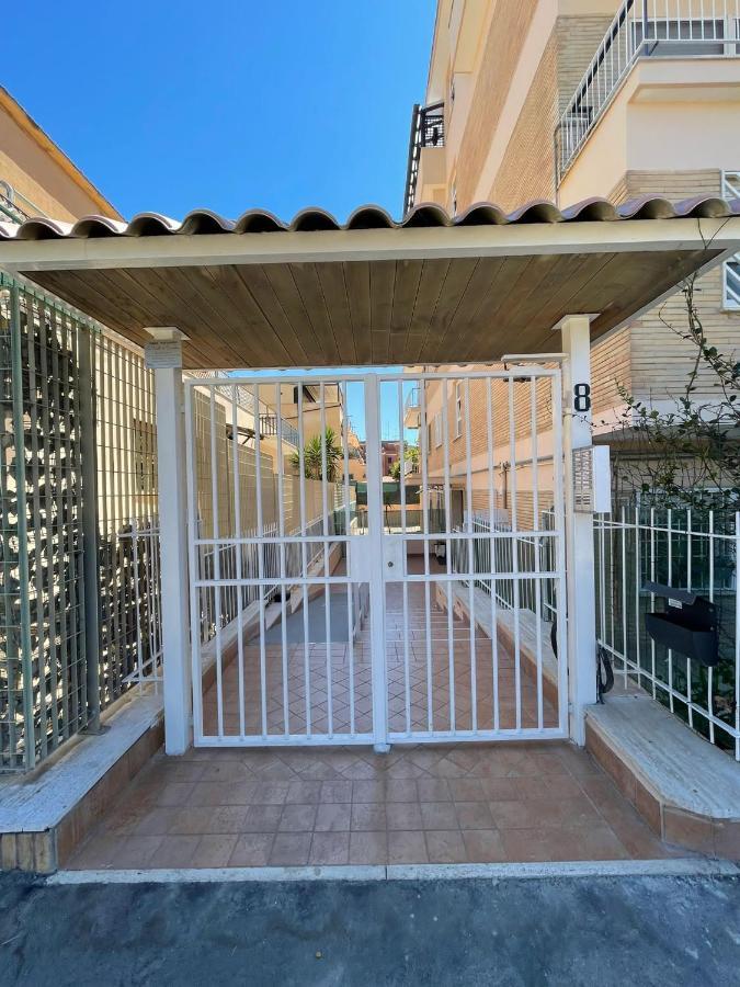 شقة Casa Felix Ostia المظهر الخارجي الصورة